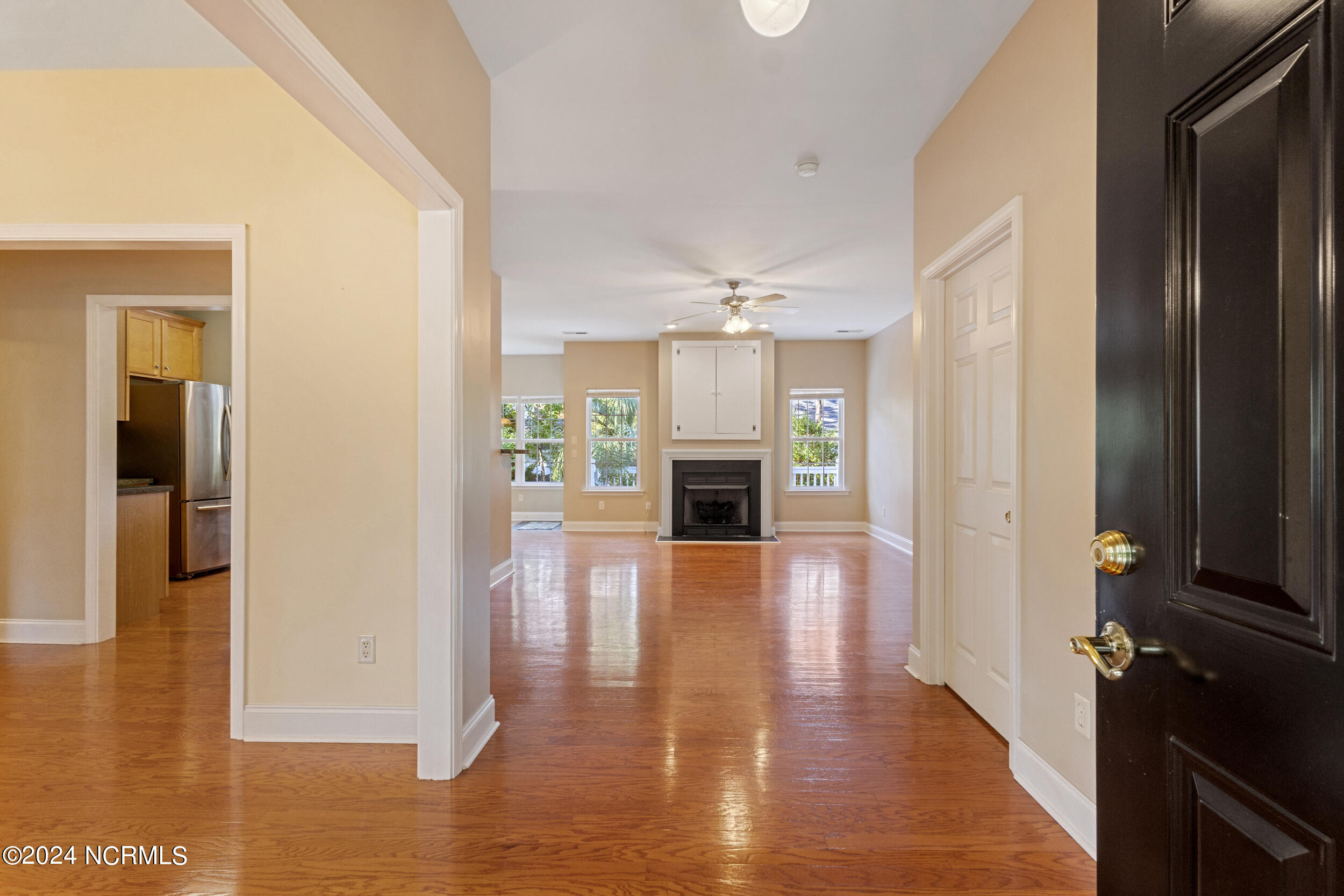 505 Okeechobee Road Wilmington, NC 28412 - Photo 7 of 43 7_img_7477