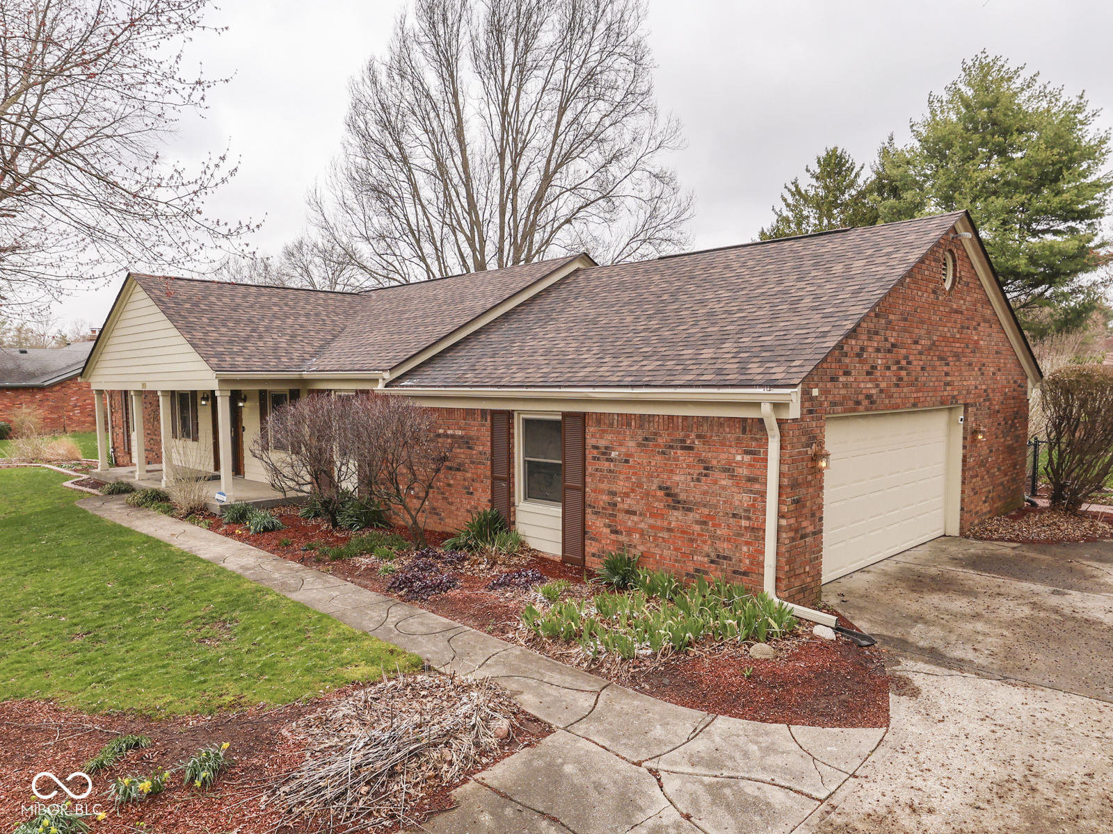 1818 Winding Ridge Avenue Indianapolis, IN 46217 - Photo 2 of 45