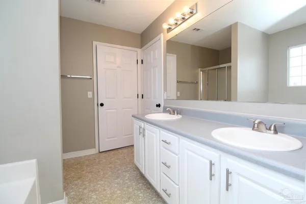 $1,875 | 4119 Spinnaker Place, Pensacola, FL 32507