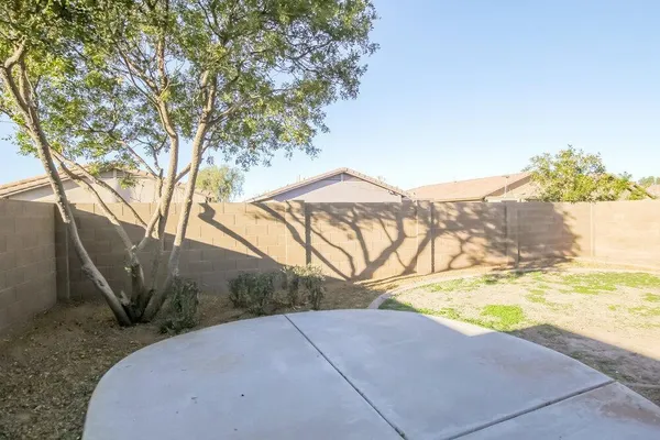 $1,825 | 43680 Bedford Drive, Maricopa, AZ 85138
