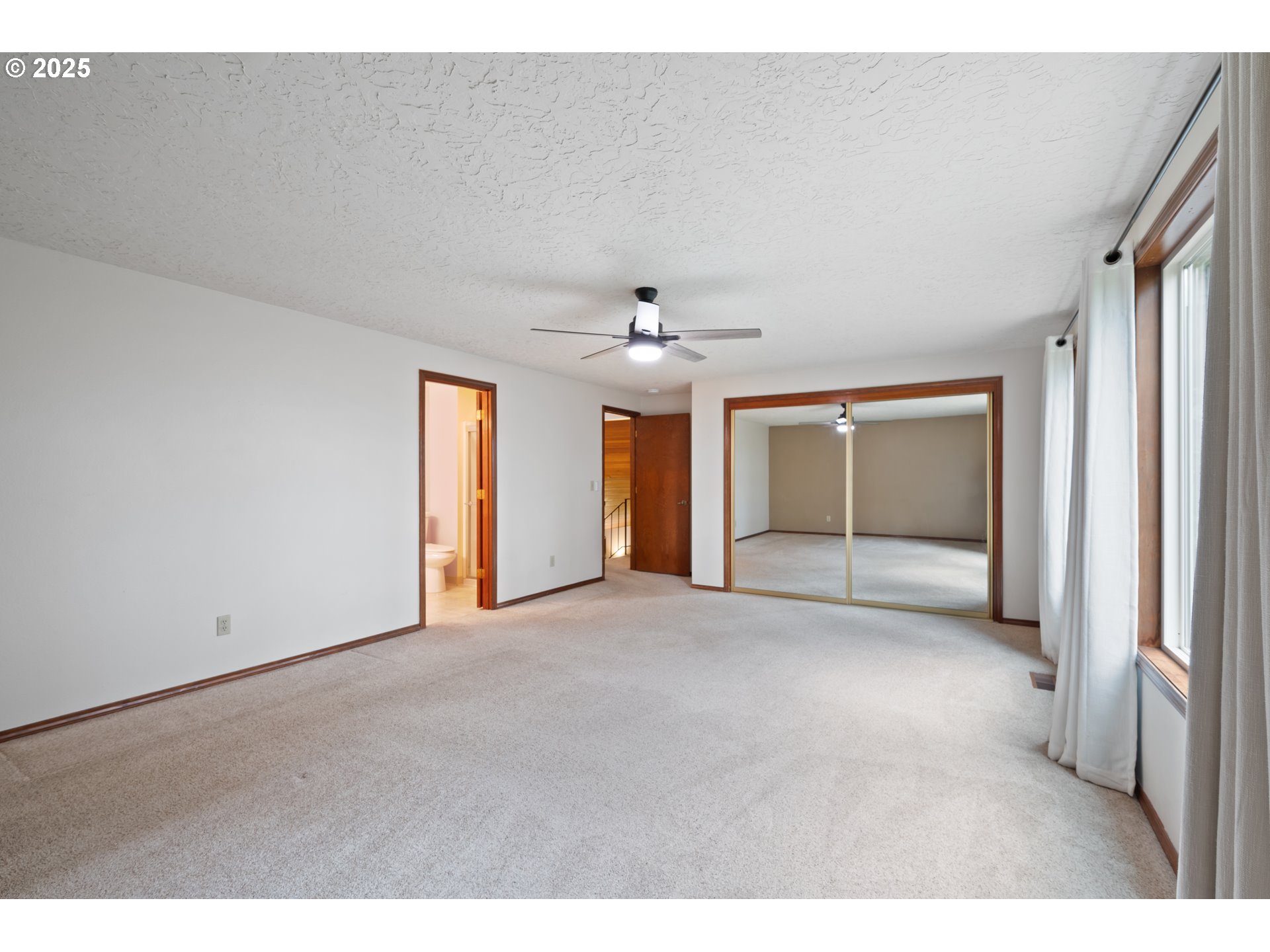 4415 Poplar Way Longview, WA 98632 - Photo 11 of 35