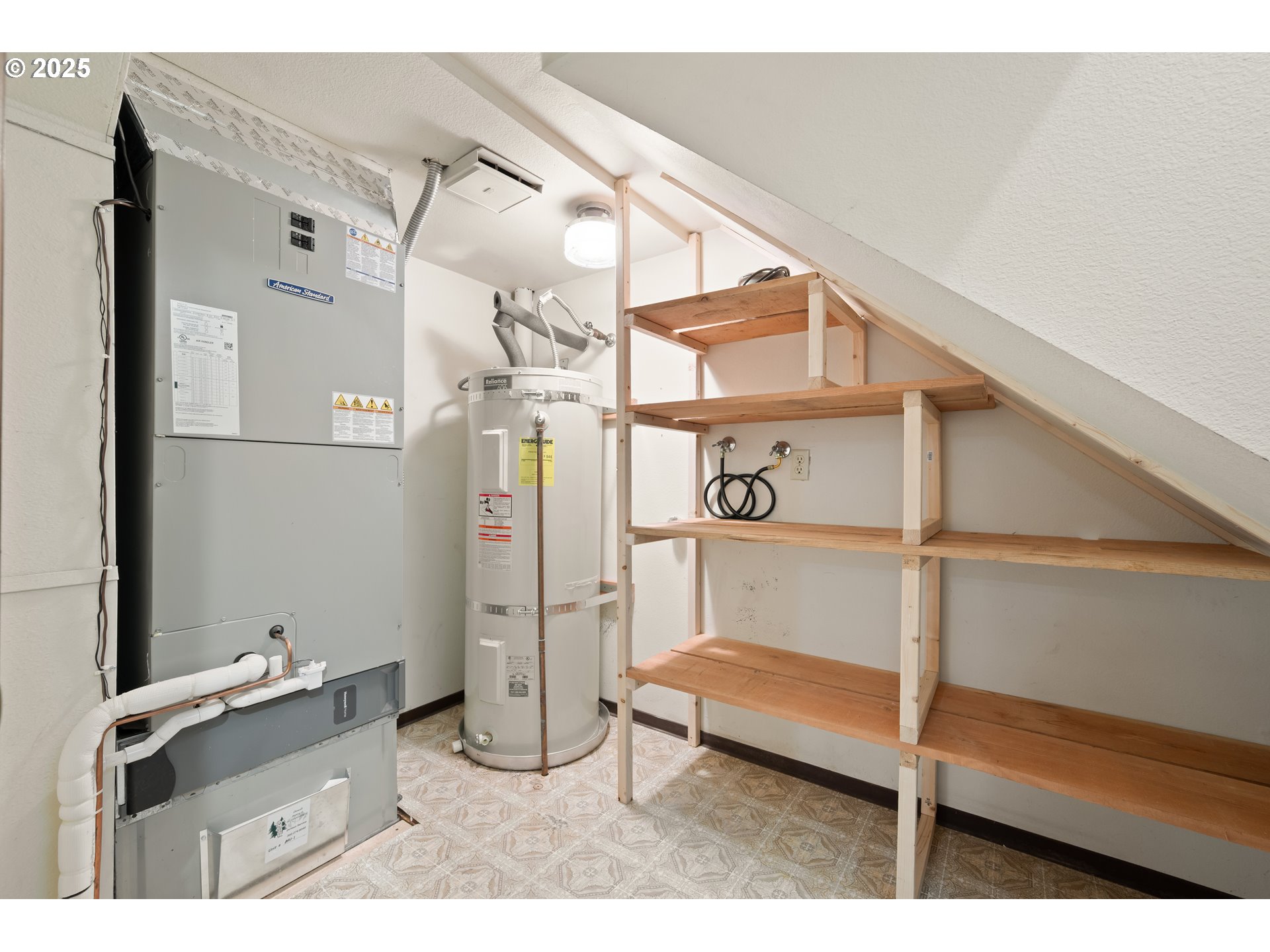 4415 Poplar Way Longview, WA 98632 - Photo 20 of 35