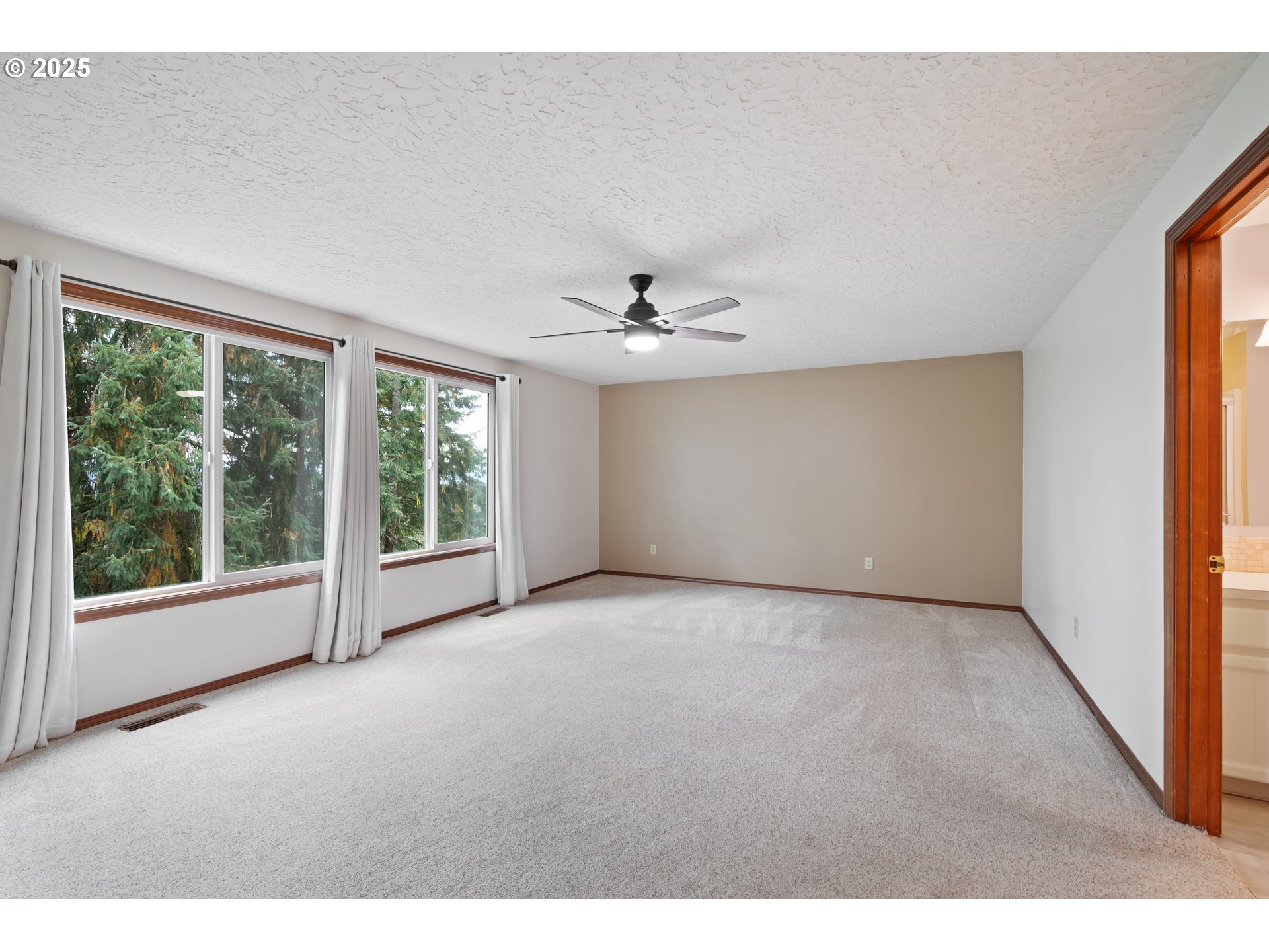 4415 Poplar Way Longview, WA 98632 - Photo 10 of 35