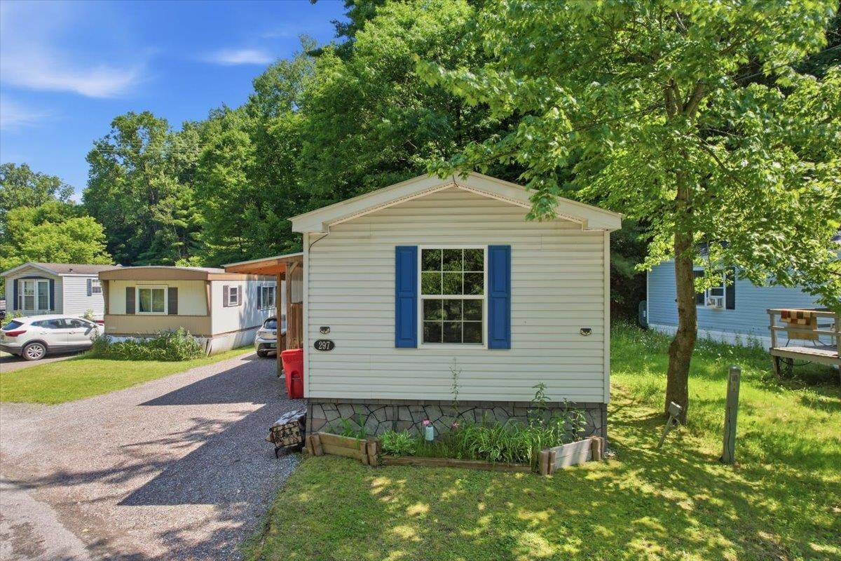 297 Taylor Street Milton, VT 05468 - Photo 25 of 31