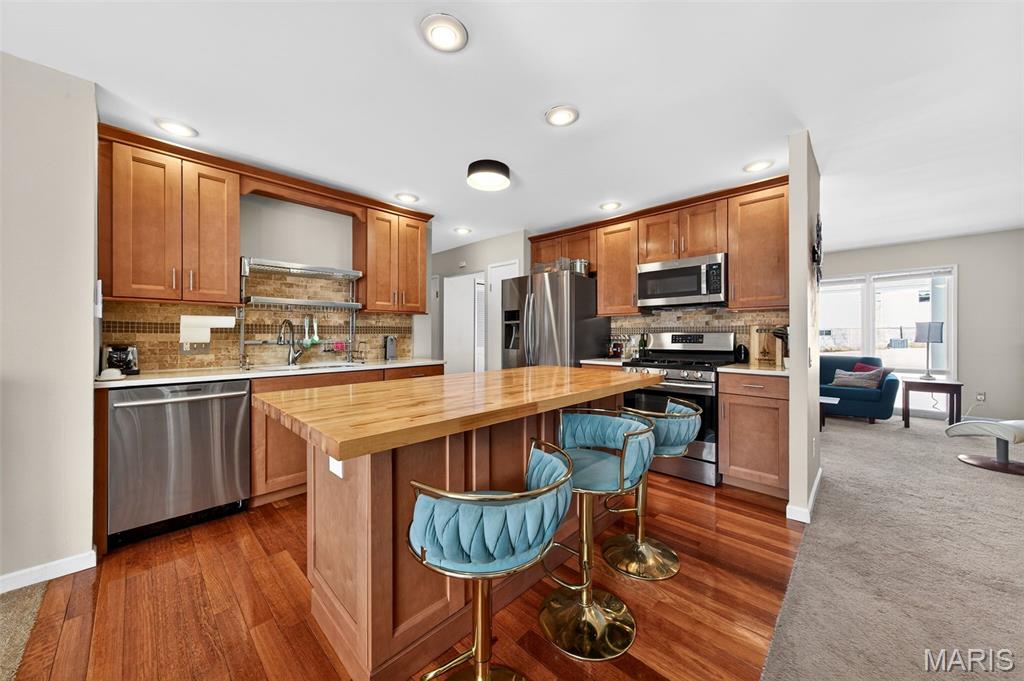 5576 Viewpoint Lane St. Louis, MO 63128 - Photo 12 of 49