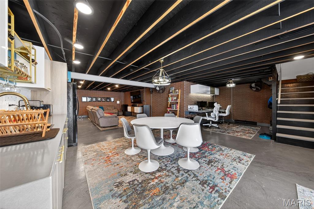 5576 Viewpoint Lane St. Louis, MO 63128 - Photo 30 of 49