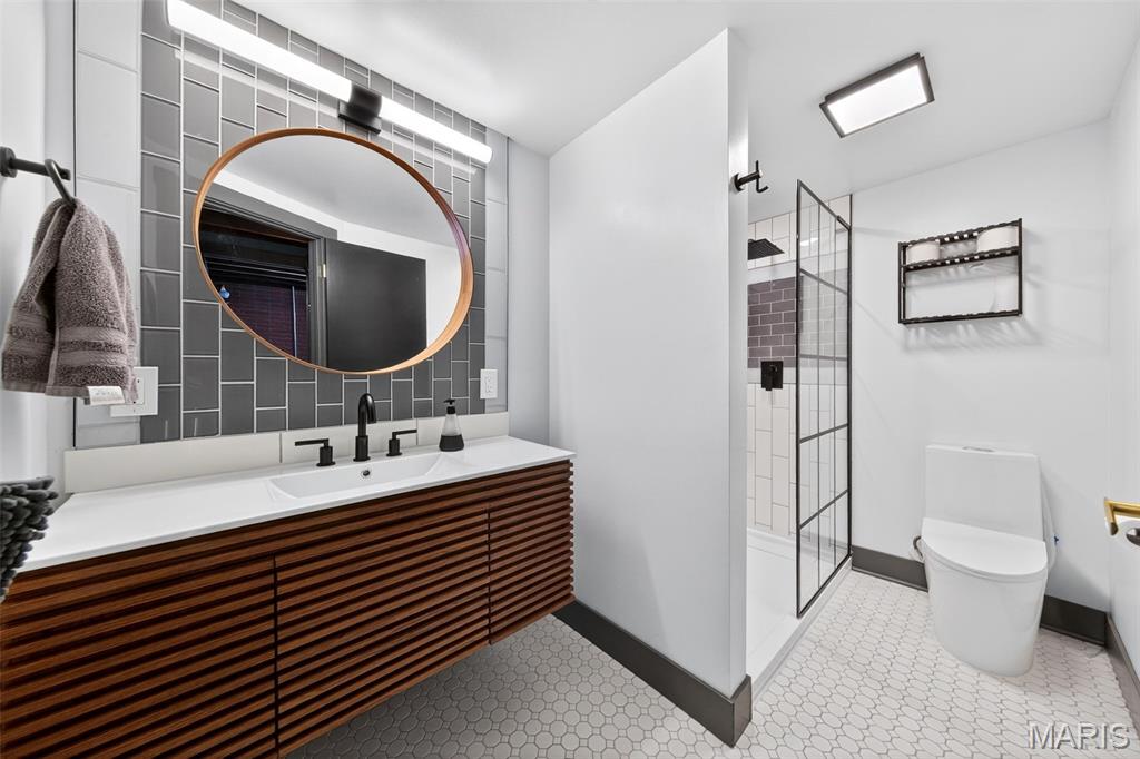 5576 Viewpoint Lane St. Louis, MO 63128 - Photo 35 of 49