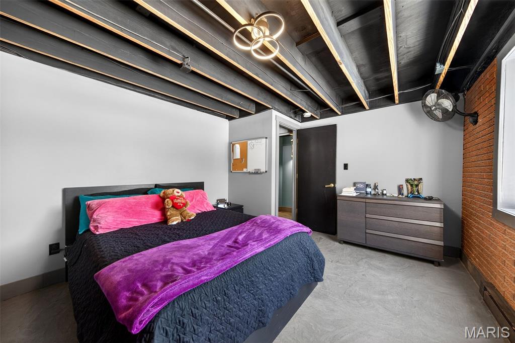 5576 Viewpoint Lane St. Louis, MO 63128 - Photo 37 of 49