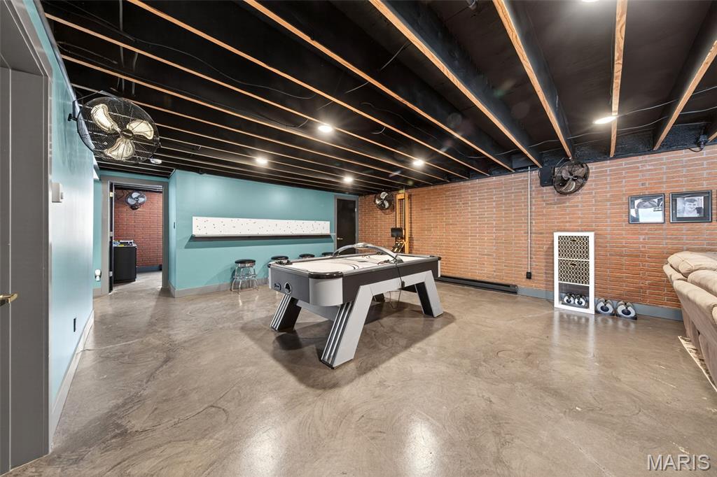 5576 Viewpoint Lane St. Louis, MO 63128 - Photo 40 of 49