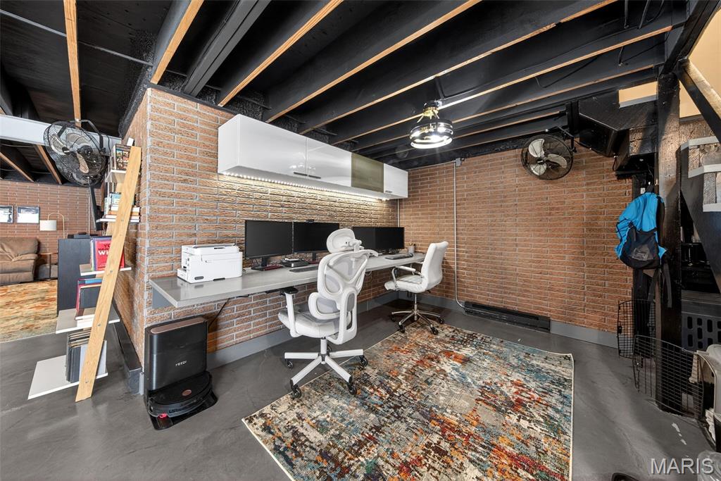 5576 Viewpoint Lane St. Louis, MO 63128 - Photo 42 of 49