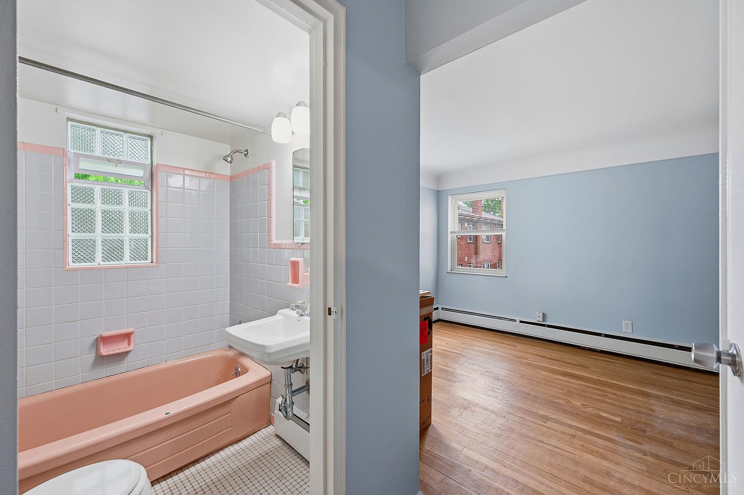 6469 Montgomery Road, Unit 11 Cincinnati, OH 45213 - Photo 13 of 15 Gallery Image 13