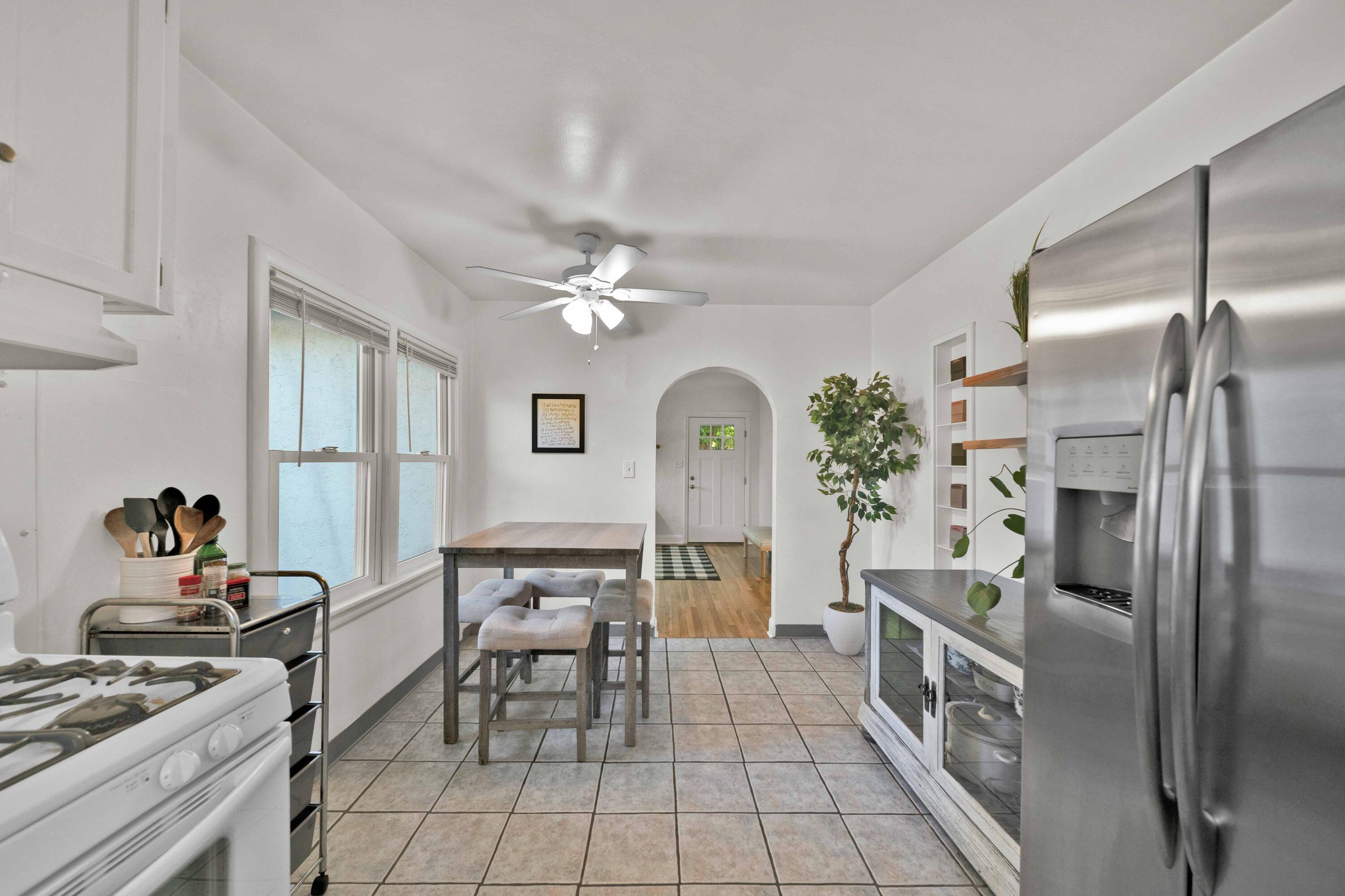 855 State Street Redding, CA 96001 - Photo 14 of 42 Redding-Real-Estate-Photography-15