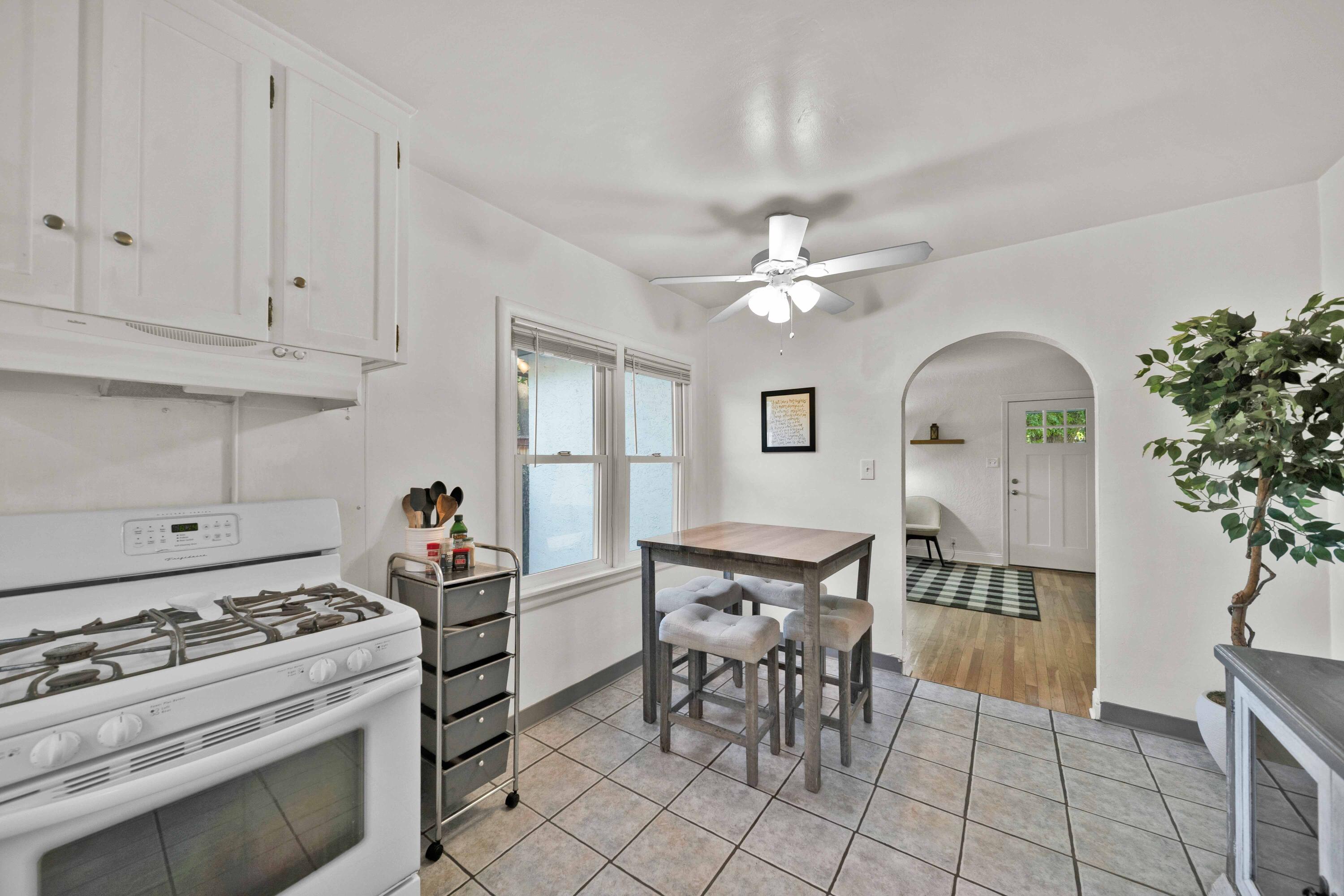 855 State Street Redding, CA 96001 - Photo 16 of 42 Redding-Real-Estate-Photography-16