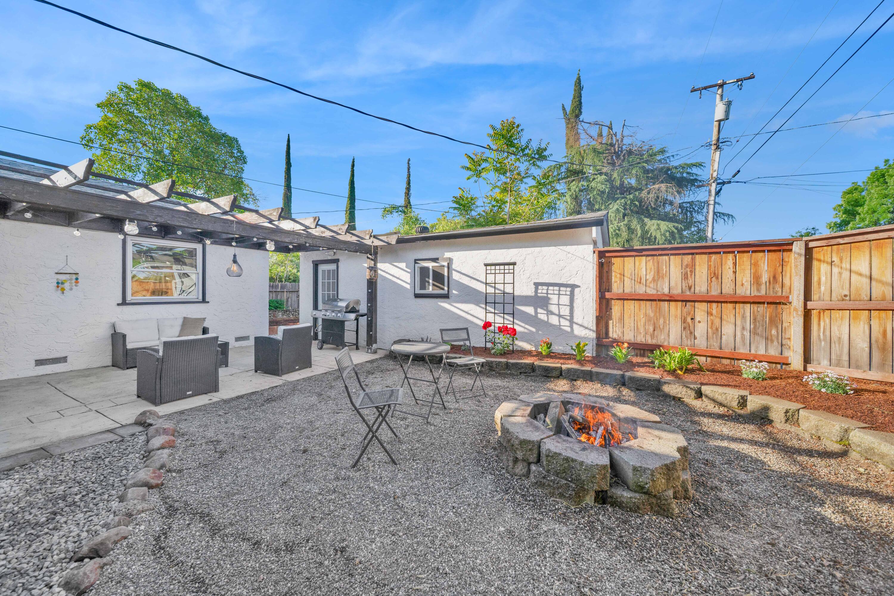 855 State Street Redding, CA 96001 - Photo 31 of 42 Redding-Real-Estate-Photography-35