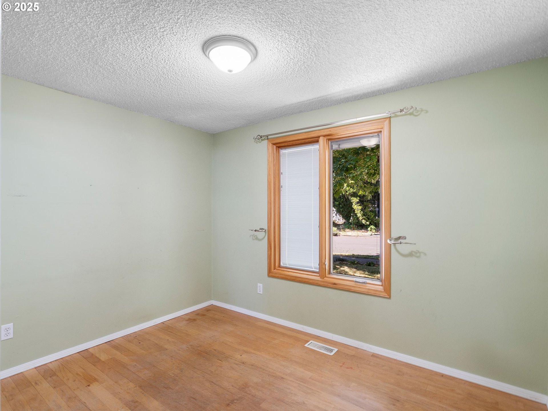 1874 Southwest 13th Court Gresham, OR 97080 - Photo 18 of 47 Bedroom