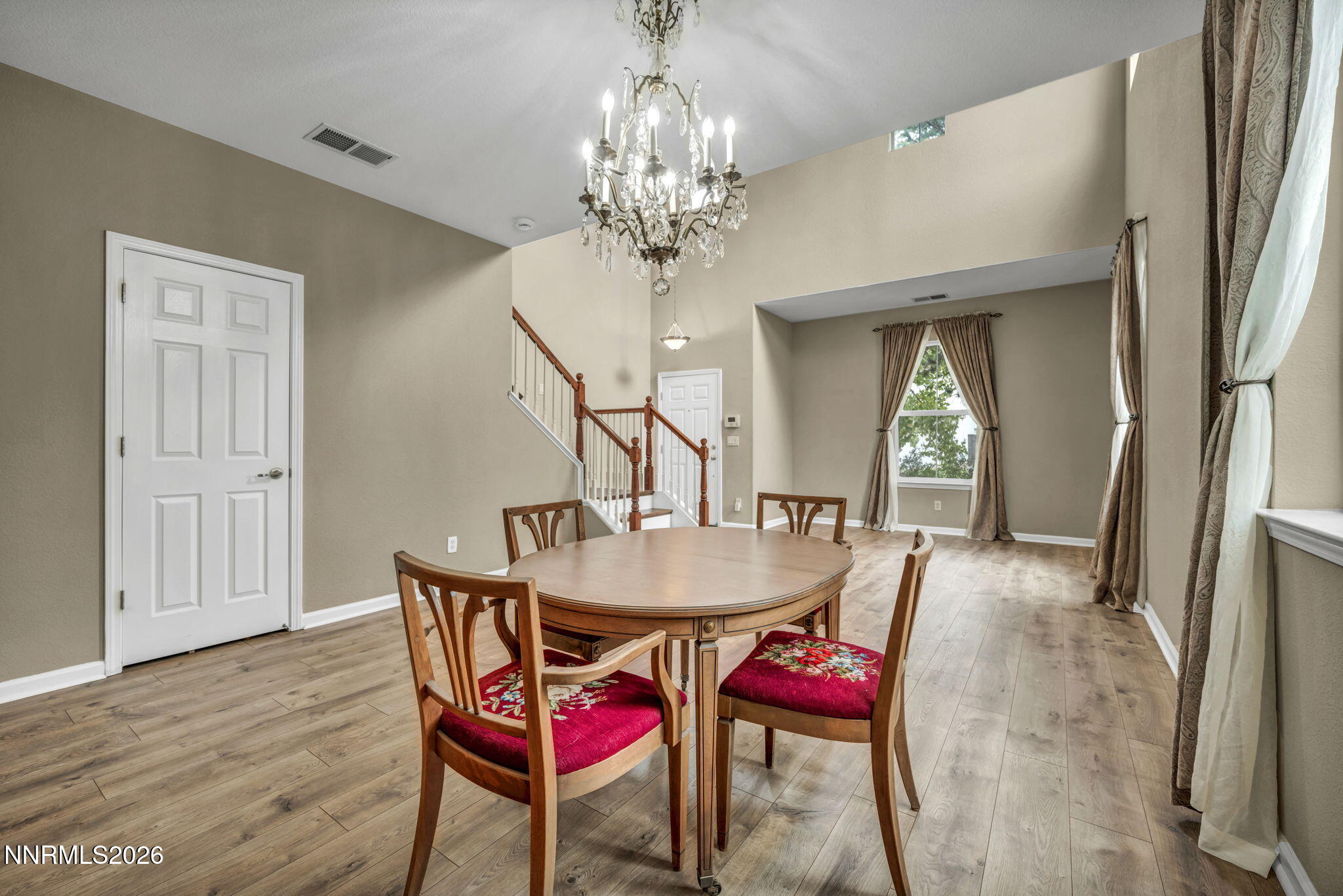 590 Little Sorrel Court Reno, NV 89521 - Photo 8 of 62 47-web-or-mls-590-little-sorrel-ct
