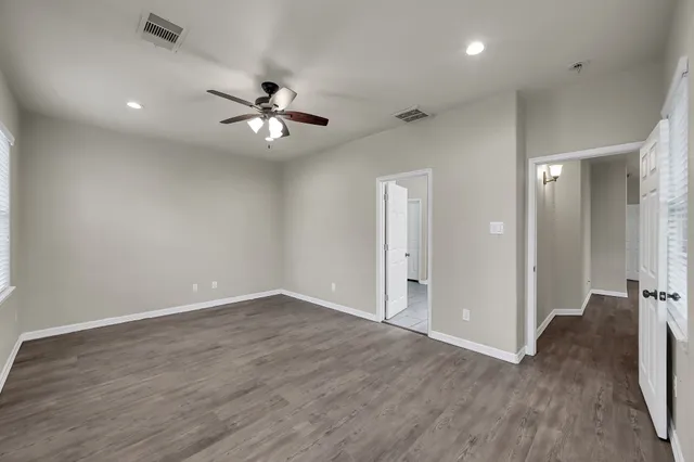 $2,100 | 3429 Nottingham Lane, Montgomery, TX 77356