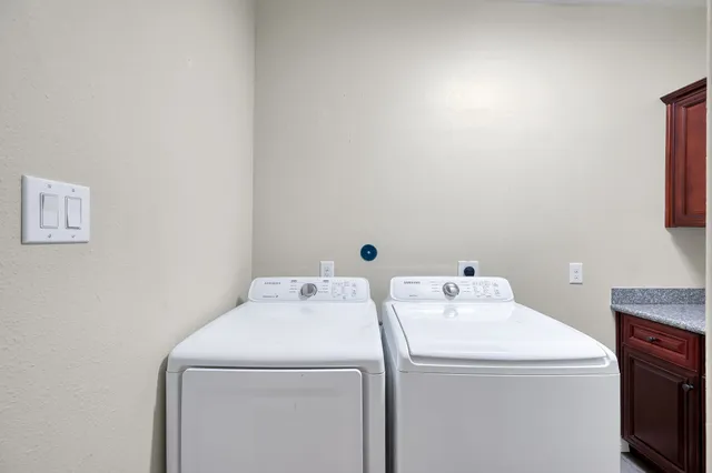 $2,100 | 3429 Nottingham Lane, Montgomery, TX 77356