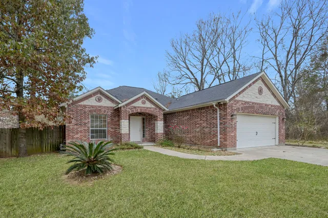 $2,100 | 3429 Nottingham Lane, Montgomery, TX 77356