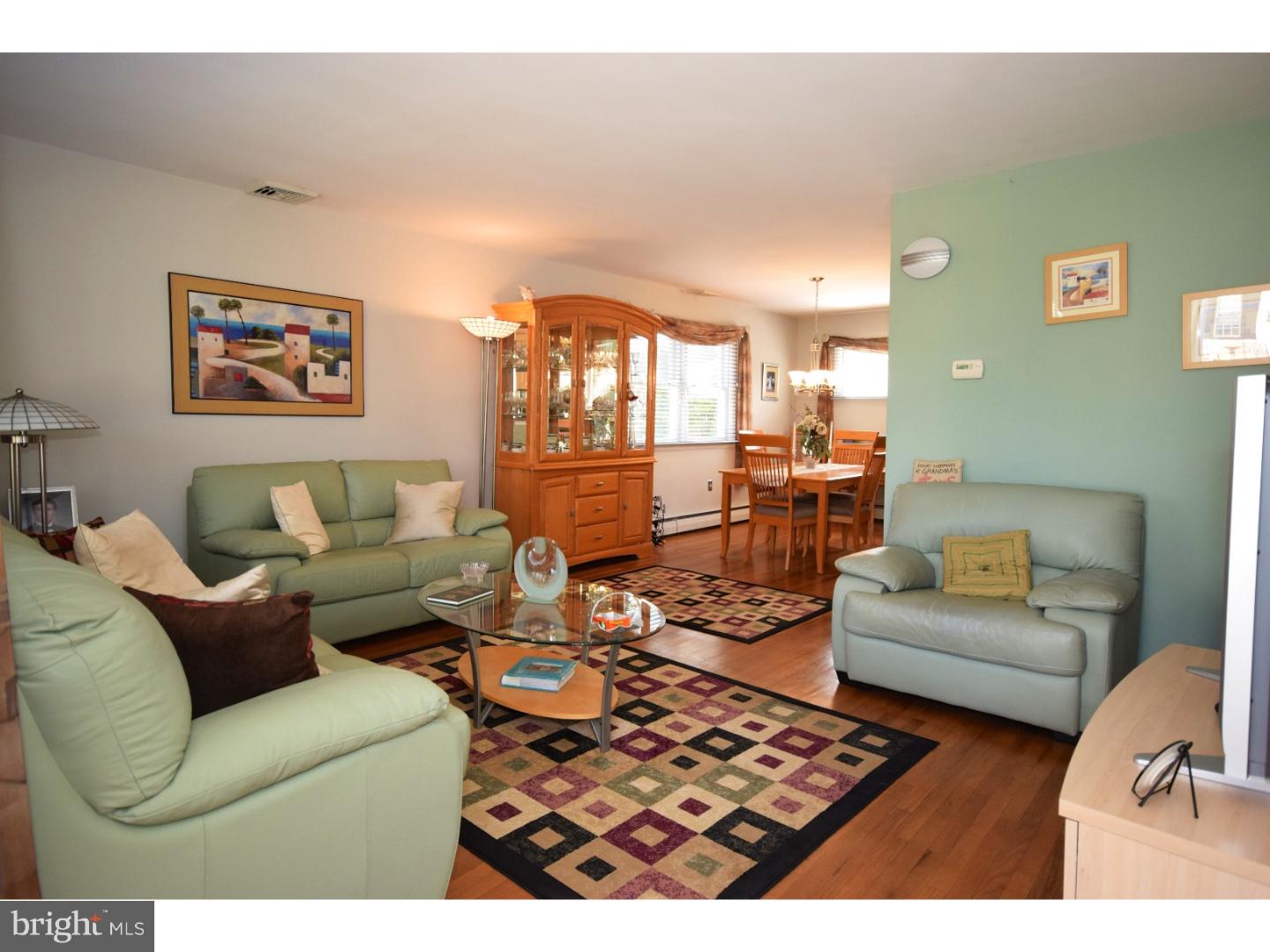 317 Ridley Avenue Folsom, PA 19033 - Photo 2 of 25 Gallery Image 2