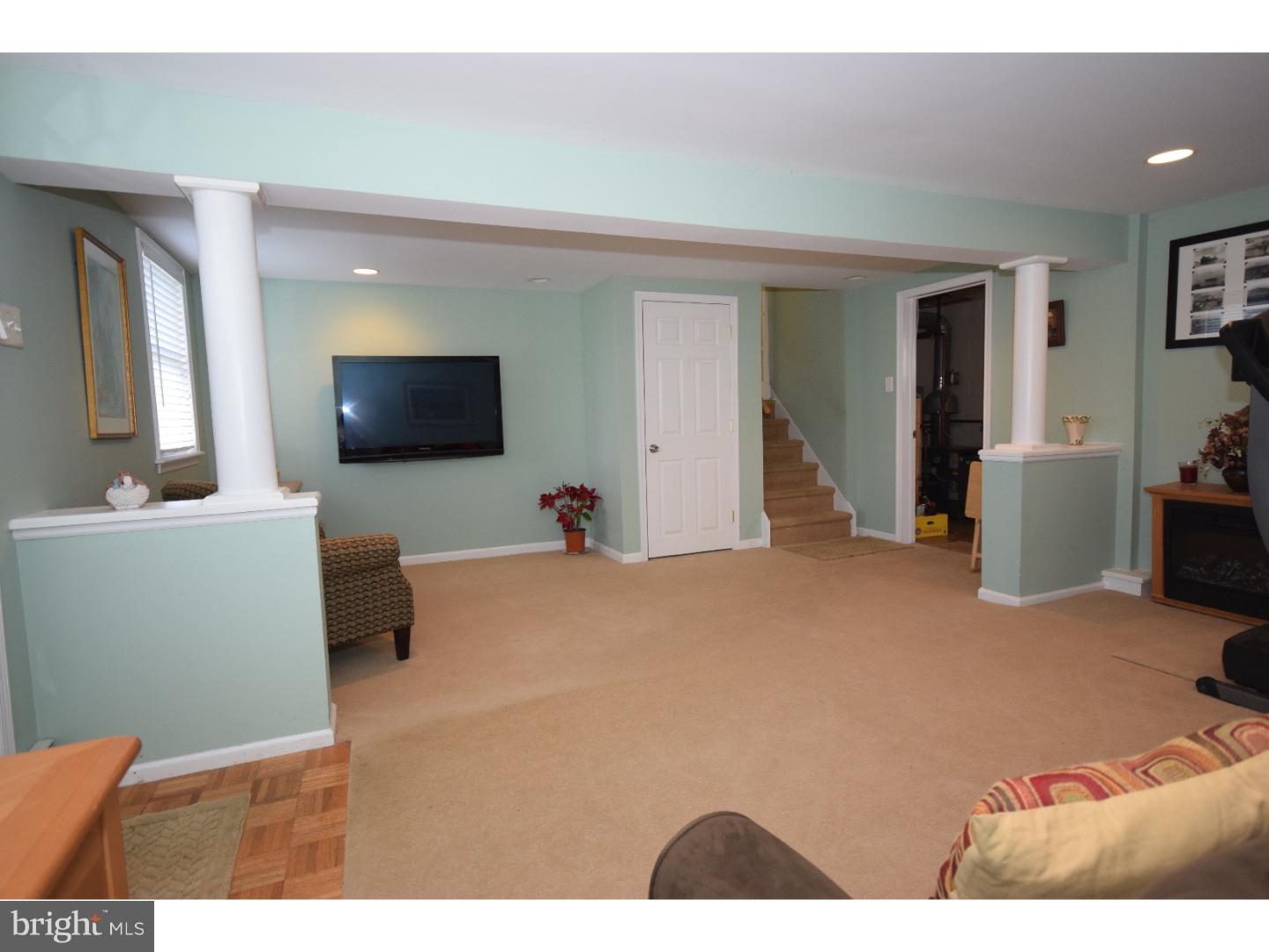 317 Ridley Avenue Folsom, PA 19033 - Photo 16 of 25 Gallery Image 16
