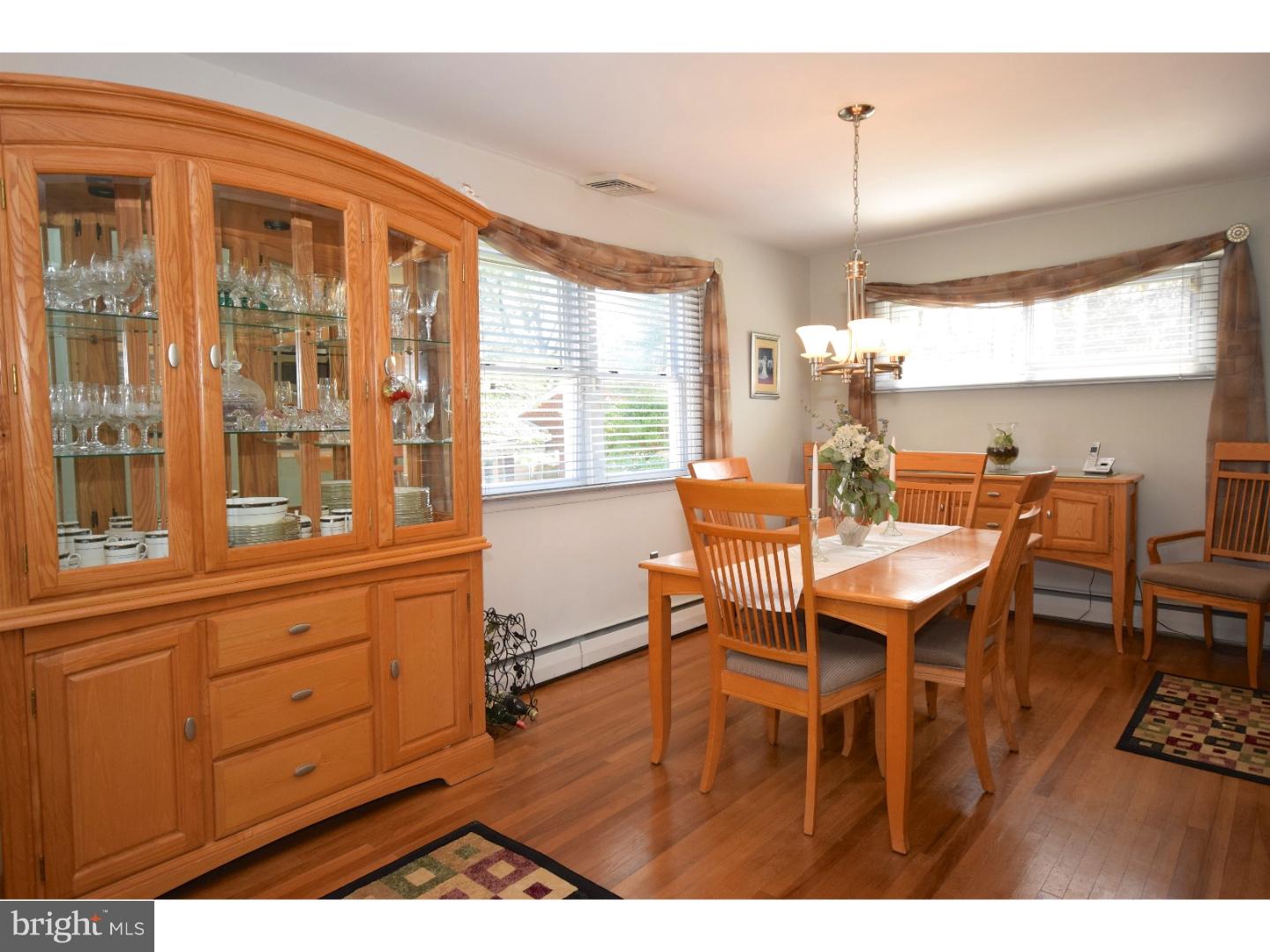 317 Ridley Avenue Folsom, PA 19033 - Photo 4 of 25 Gallery Image 4