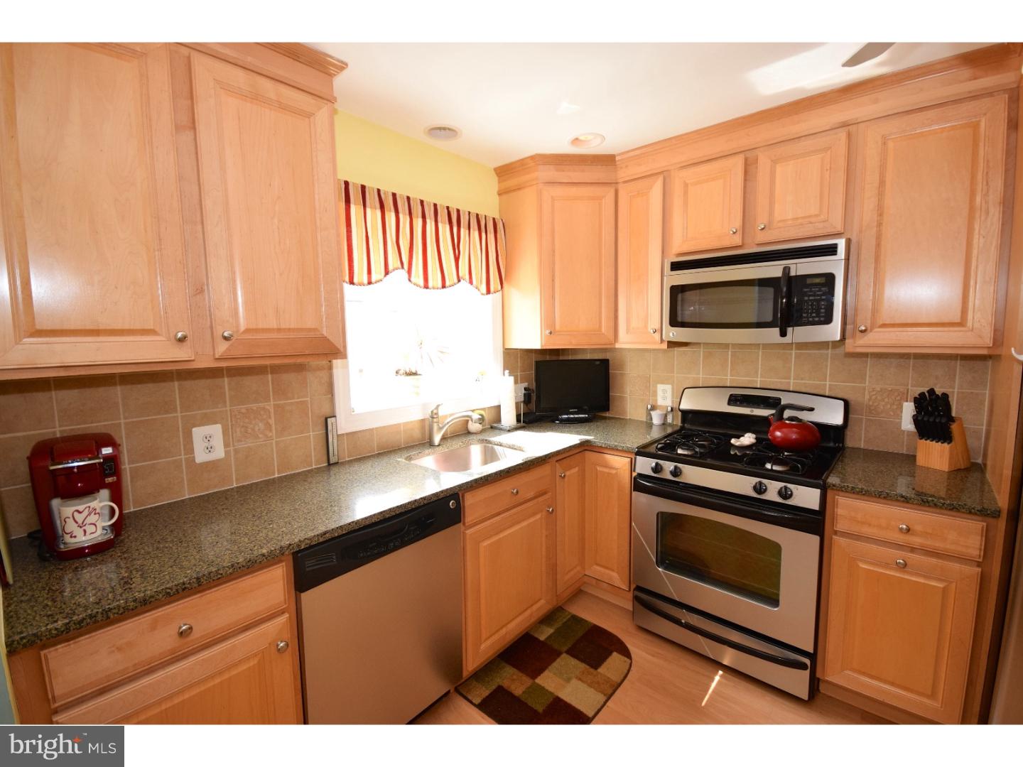 317 Ridley Avenue Folsom, PA 19033 - Photo 7 of 25 Gallery Image 7