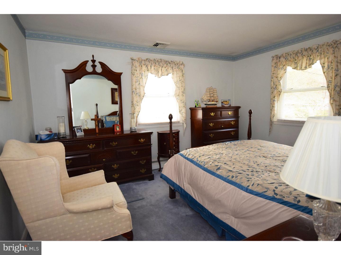 317 Ridley Avenue Folsom, PA 19033 - Photo 8 of 25 Gallery Image 8