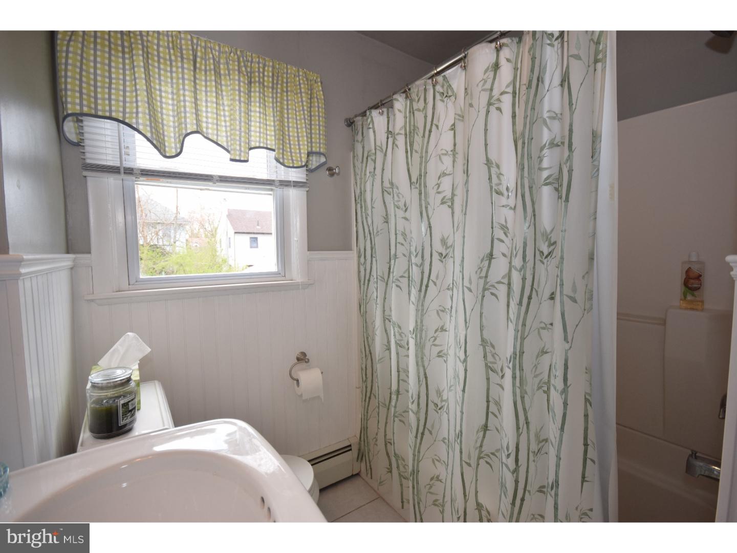 317 Ridley Avenue Folsom, PA 19033 - Photo 9 of 25 Gallery Image 9
