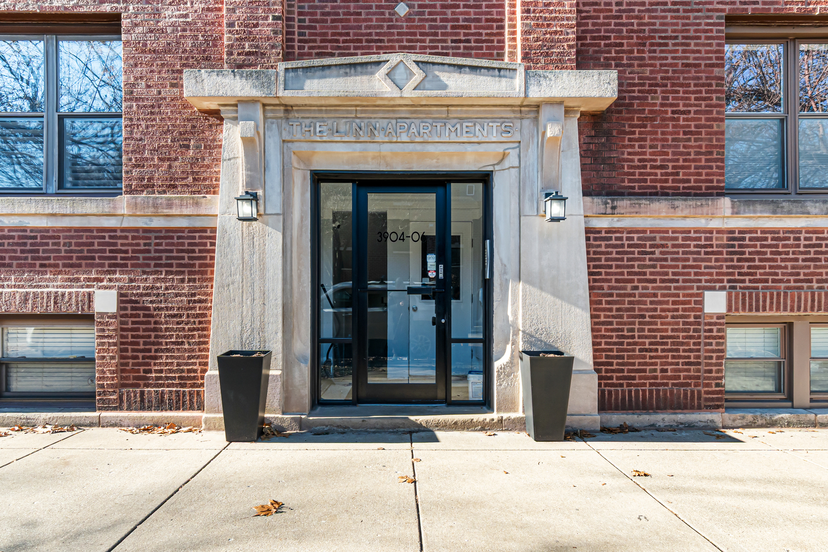 3904 North Wolcott Avenue, Unit 2 Chicago, IL 60613 - Photo 2 of 15
