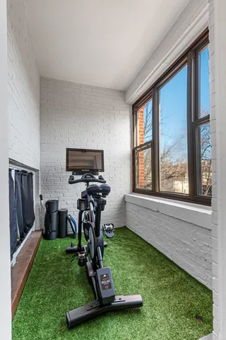 $275,000 | 3904 North Wolcott Avenue, Unit 2, Chicago, IL 60613