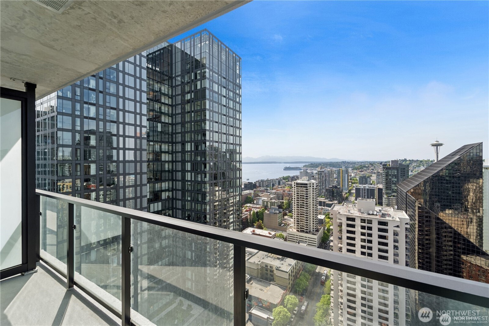 300 Virginia Street, Unit 3012 Seattle, WA 98101 - Photo 7 of 40