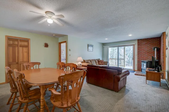 $2,400 | 23 Northbrook Circle, Unit 27D, Conway, NH 03860