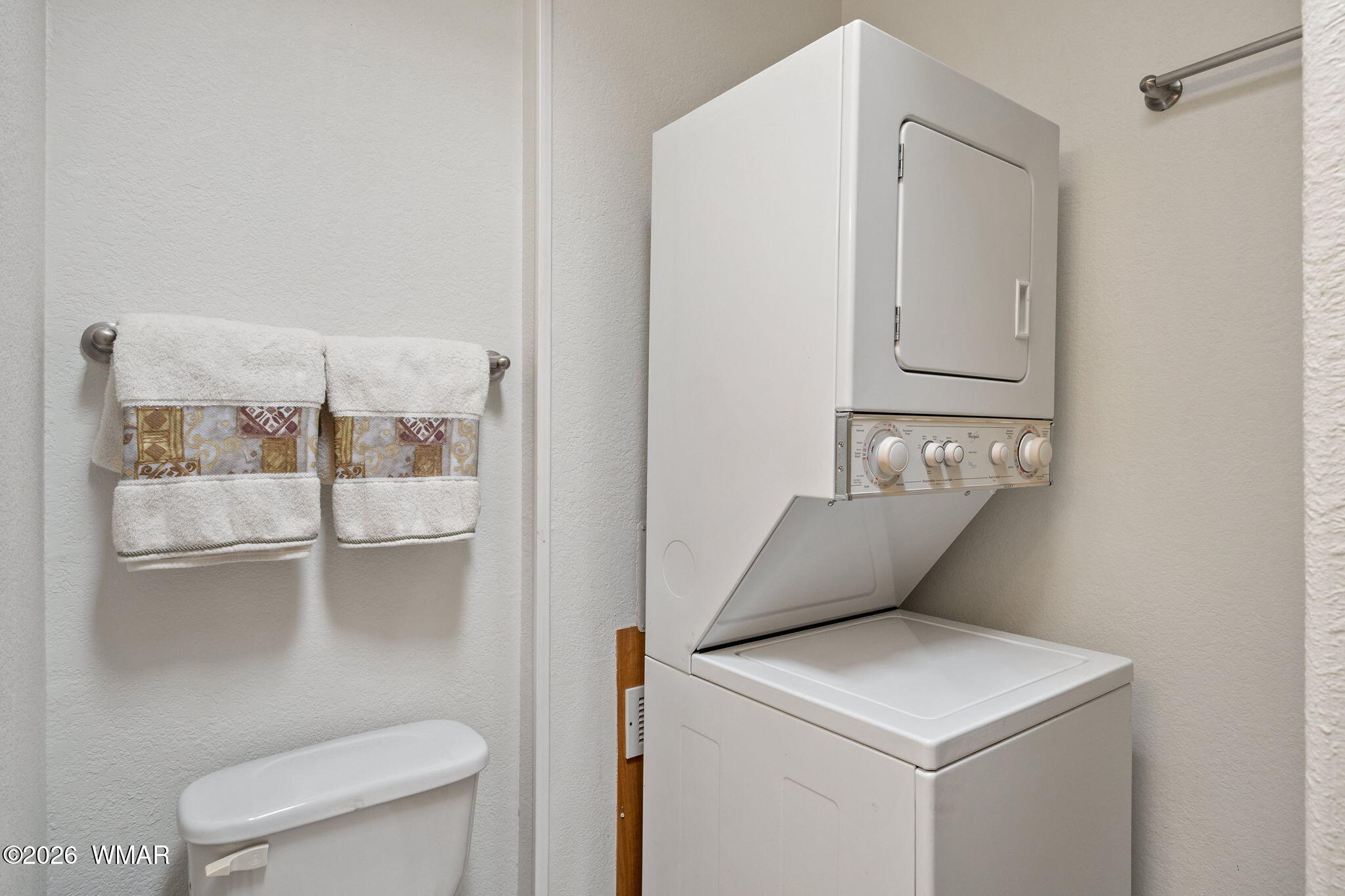 2221 Wrangler Way Overgaard, AZ 85933 - Photo 21 of 24 a view of washer and dryer