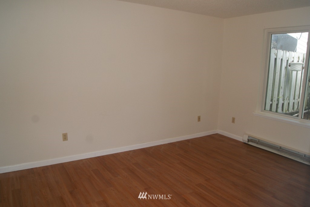 4300 Northeast Sunset Boulevard, Unit A3 Renton, WA 98059 - Photo 5 of 10 Gallery Image 5