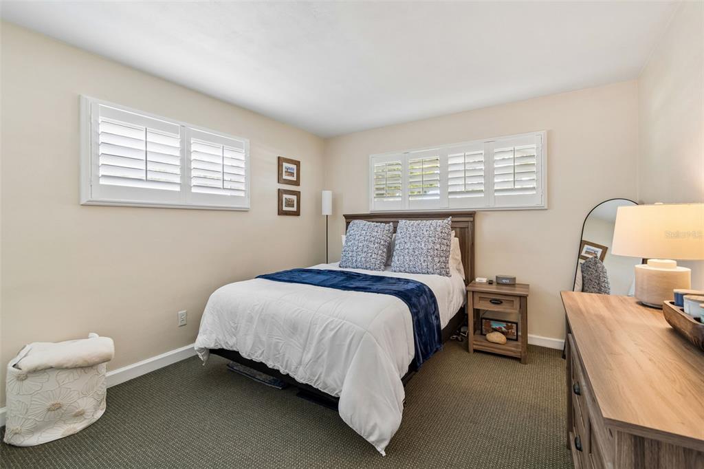 9045 Ridge Road Seminole, FL 33772 - Photo 25 of 39