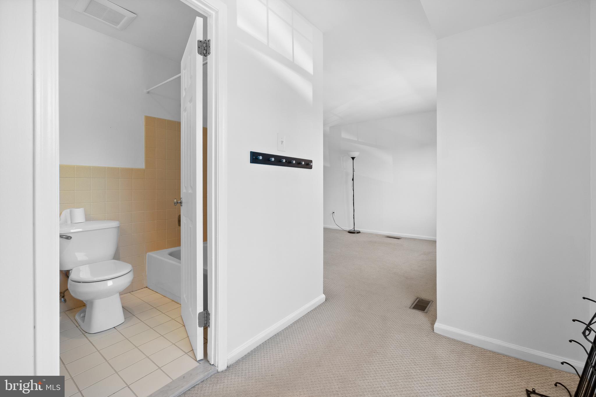 7 Ramsgate Court, Unit 209 U7 Blue Bell, PA 19422 - Photo 14 of 32