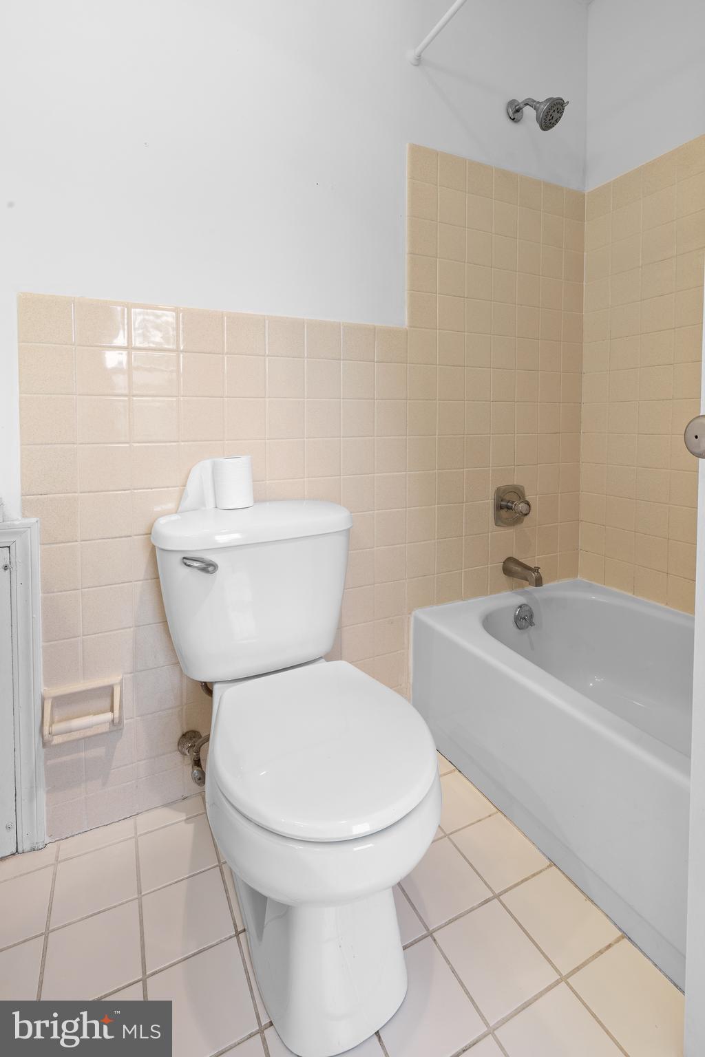 7 Ramsgate Court, Unit 209 U7 Blue Bell, PA 19422 - Photo 16 of 32