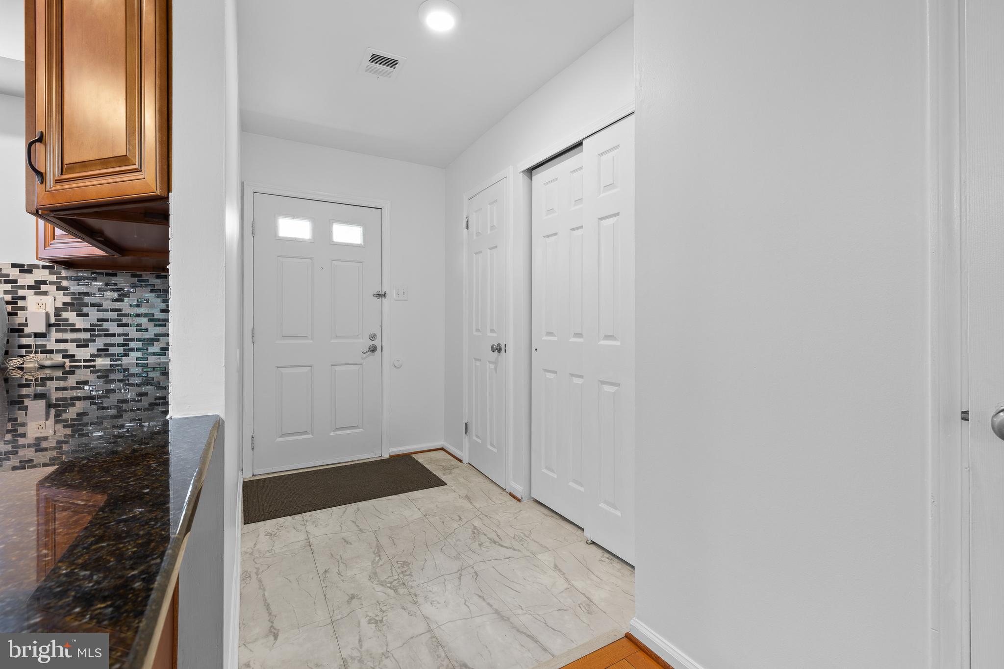 7 Ramsgate Court, Unit 209 U7 Blue Bell, PA 19422 - Photo 5 of 32