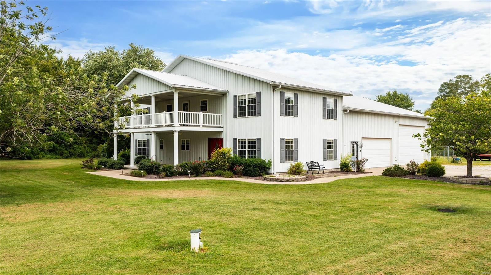 918 Reservoir Road Staunton, IL 62088 - Photo 1 of 44