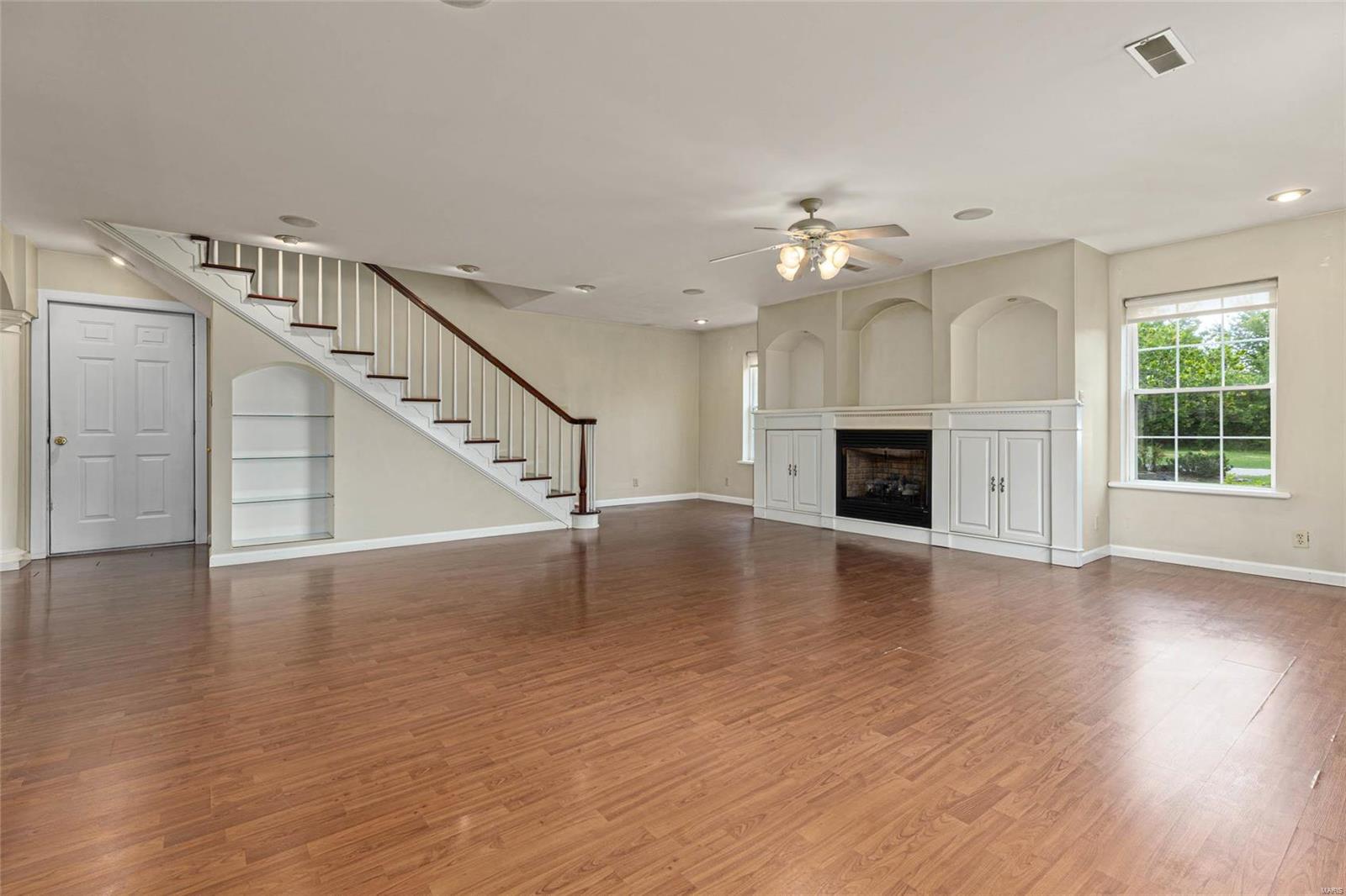 918 Reservoir Road Staunton, IL 62088 - Photo 3 of 44