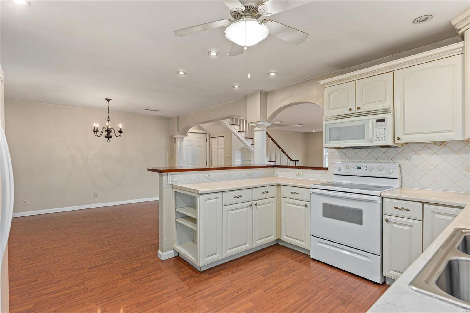 918 Reservoir Road Staunton, IL 62088 - Photo 10 of 44