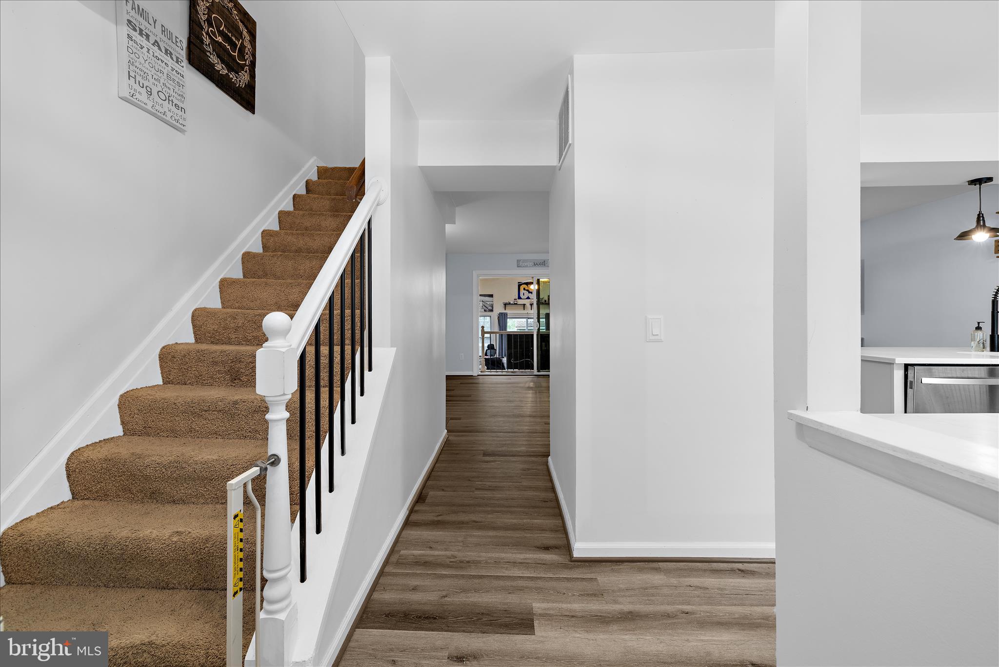 3547 Brickwall Lane Pasadena, MD 21122 - Photo 5 of 63