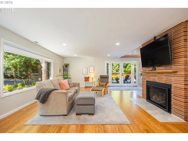 $779,000 | 2015 Eastwood Lane, Eugene, OR 97401