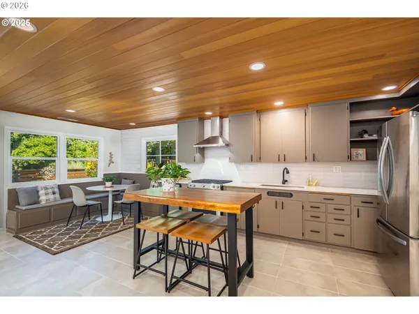 $779,000 | 2015 Eastwood Lane, Eugene, OR 97401