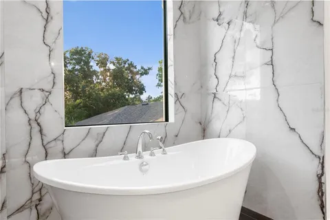 $3,499,000 | 3007 South West Shore Boulevard, Tampa, FL 33629