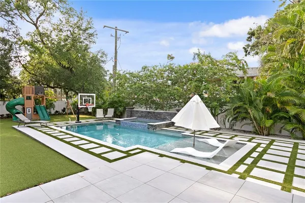 $3,449,000 | 3007 South West Shore Boulevard, Tampa, FL 33629