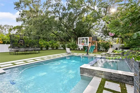 $3,499,000 | 3007 South West Shore Boulevard, Tampa, FL 33629