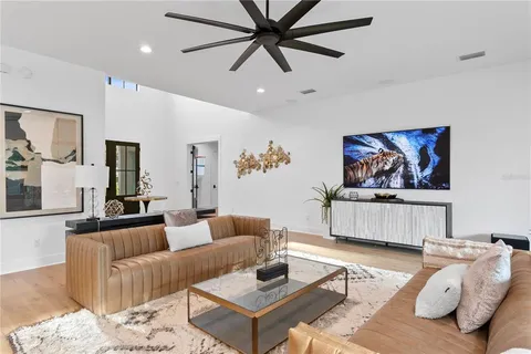 $3,499,000 | 3007 South West Shore Boulevard, Tampa, FL 33629