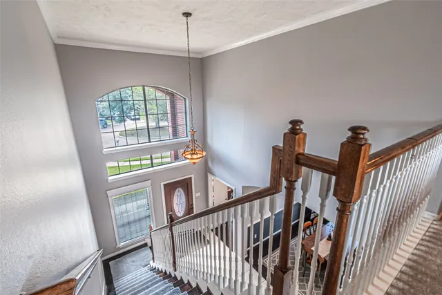 a view of entryway with a window